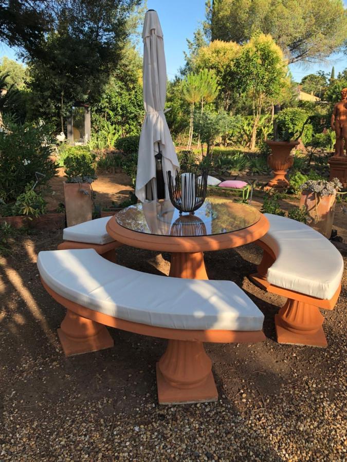 Bed and Breakfast La Cactee Singuliere Béziers Exterior foto