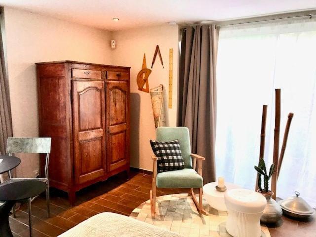 Bed and Breakfast La Cactee Singuliere Béziers Exterior foto